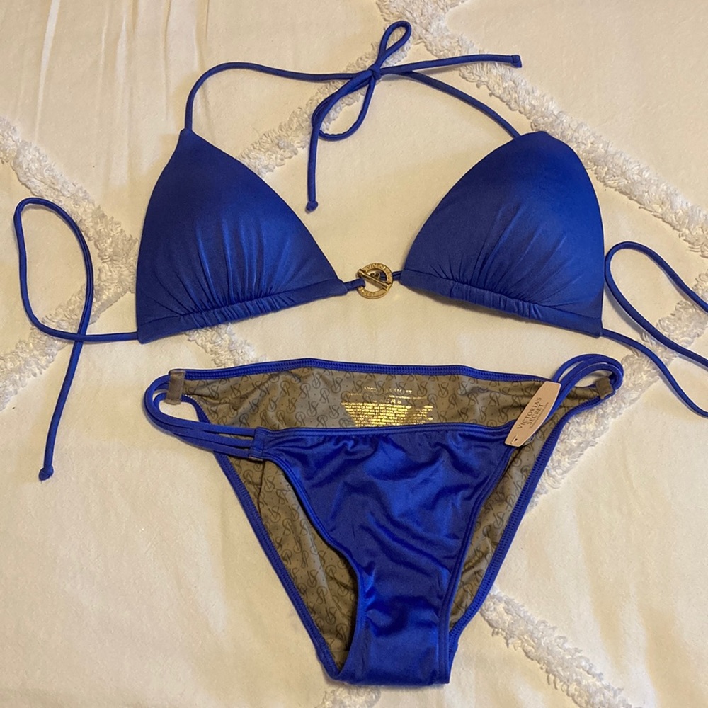 Victorias Secret triangle bikini size M, bottoms still have tag, both never worn